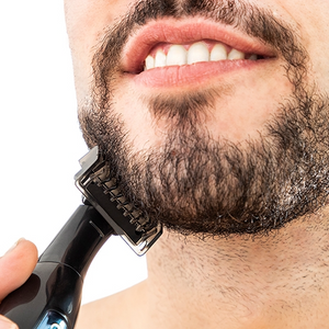 BARBEADOR ELÉCTRICO 4 EM 1 PARA BARBA, CORPO E NARIZ - POCKET BARBER™